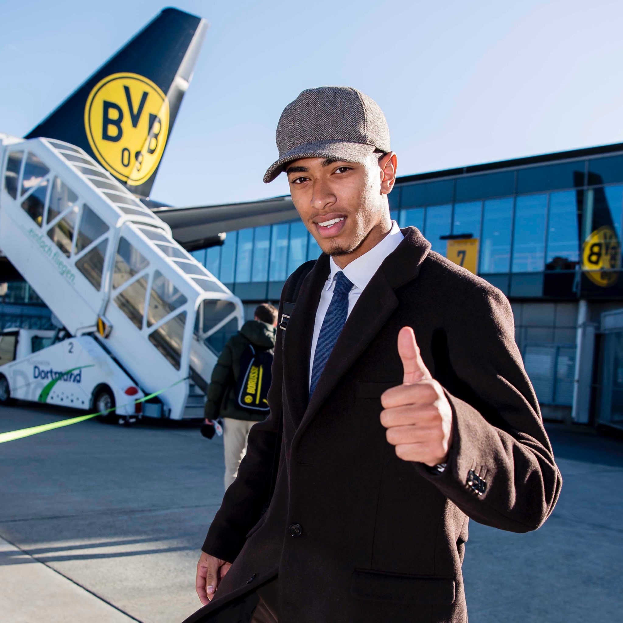 九游唯一入口-转折点！洛杉矶快船调整名单，德国杯转会期攻防权衡，管理层满意，轮换策略成焦点的简单介绍