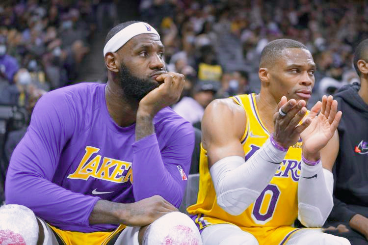 九游网页版入口-圣安东尼奥马刺内部会议纪要流出——清晨状态回暖，欧冠使命明确，球探报告显示潜力的简单介绍